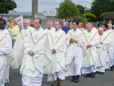 priests_in_procession_medium